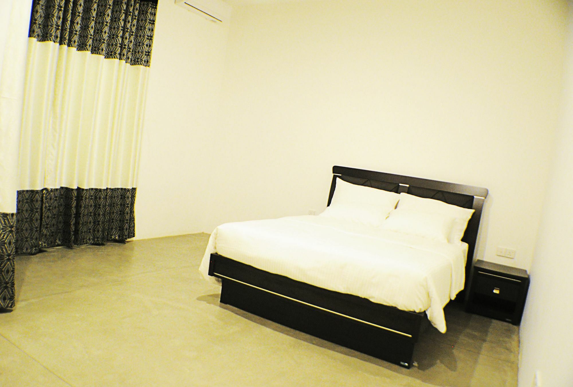 M&M Residence Kandy Ngoại thất bức ảnh