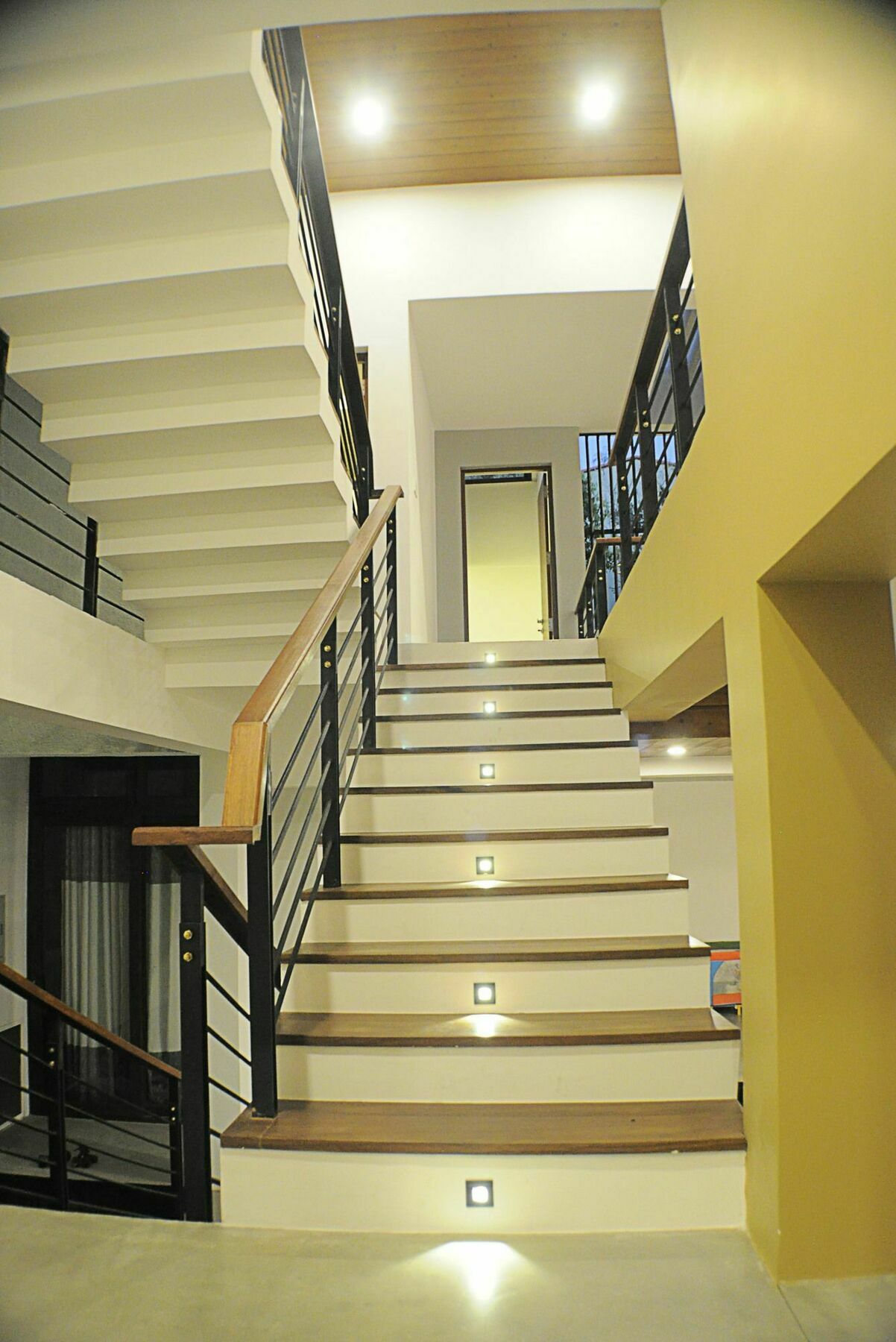 M&M Residence Kandy Ngoại thất bức ảnh